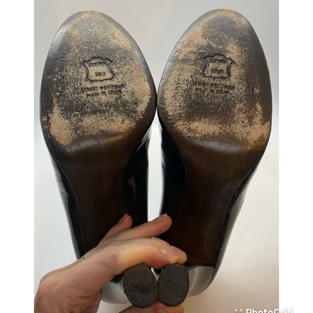 Stuart Weitzman almond toe patent leather pump - Picture 8 of 8